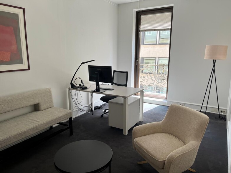 40 Rue La Pérouse, Paris à louer - Photo intérieure - Image 2 de 3