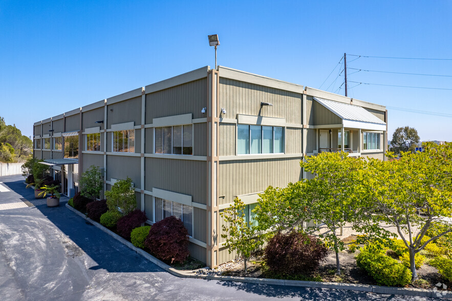 1600 W Hillsdale Blvd, San Mateo, CA for lease - Building Photo - Image 3 of 6