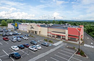 Plus de détails pour 120 Slater St, Manchester, CT - Commerce de détail à louer