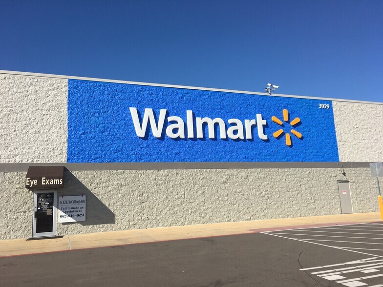 3849-3905 N Gloster St, Tupelo, MS à louer - Photo du bâtiment - Image 1 de 8