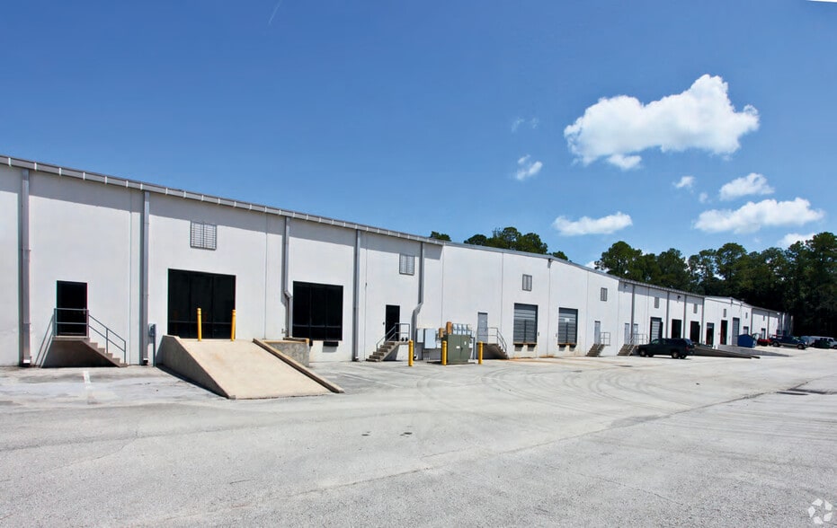 8168-8190 W Baymeadows Way, Jacksonville, FL for lease - Building Photo - Image 2 of 5