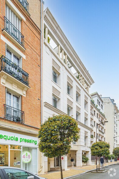 3 Rue Charcot, Neuilly-sur-Seine à louer - Photo du bâtiment - Image 2 de 2