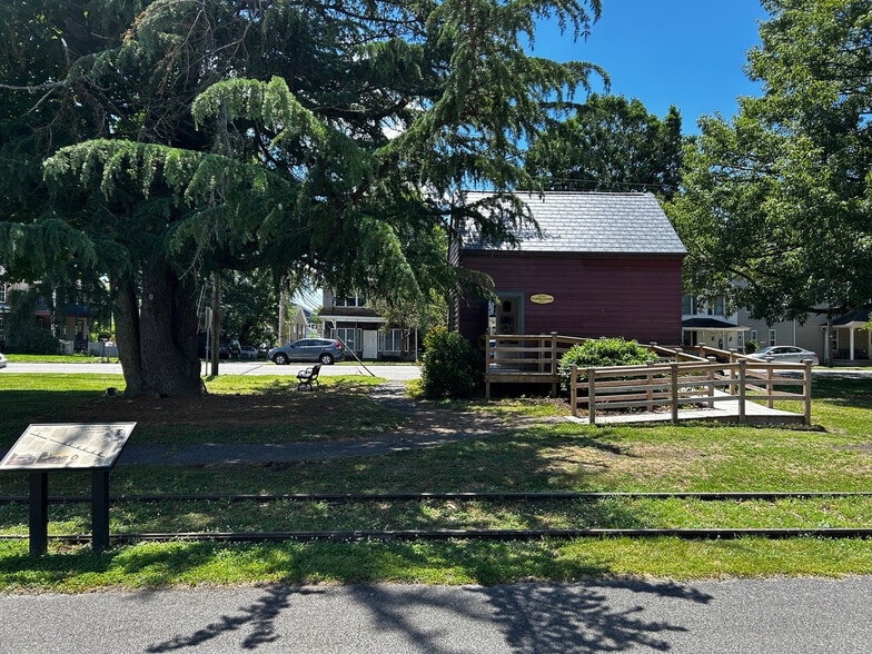 7 W Belle St, Ridgely, MD à vendre - Photo du bâtiment - Image 3 de 13