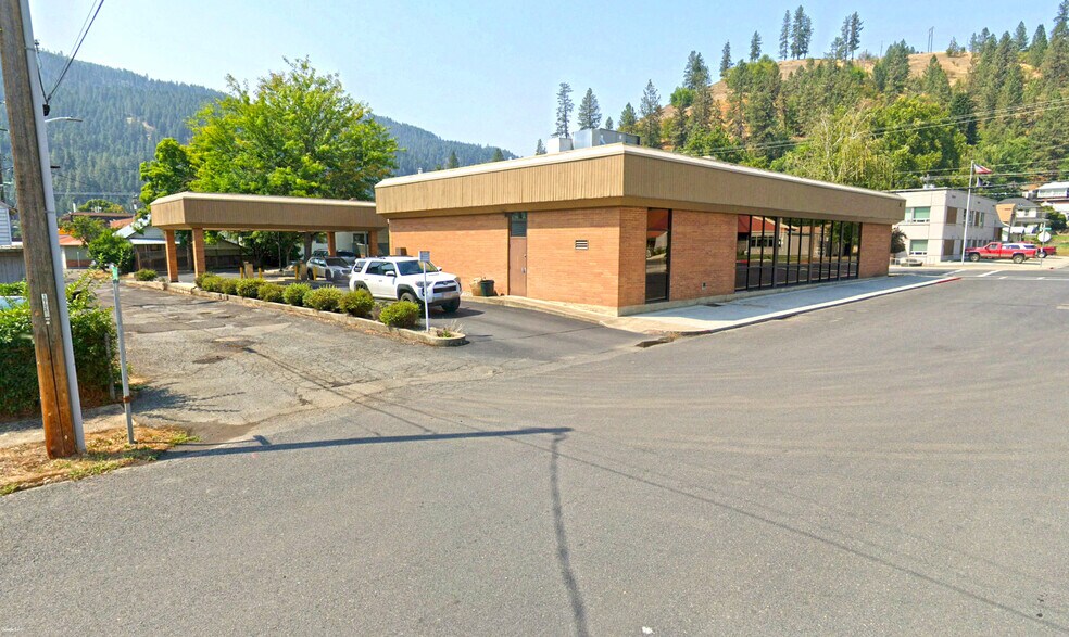 333 Michigan Ave, Orofino, ID à vendre - Photo du bâtiment - Image 2 de 5