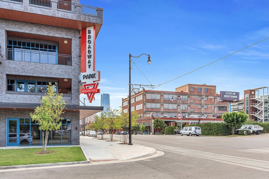 1122 N Broadway Ave, Oklahoma City, OK à louer - Photo du bâtiment - Image 3 de 13