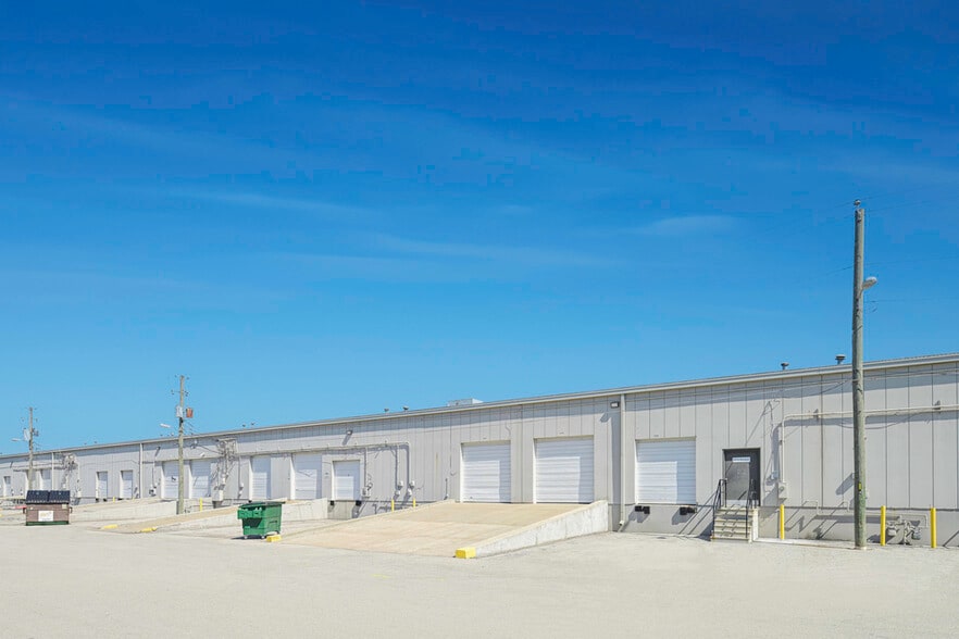 5647-5763 W 85th St, Indianapolis, IN for lease - Building Photo - Image 3 of 10