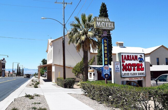 Plus de détails pour 410 Fremont St, Tombstone, AZ - Services hôteliers à vendre