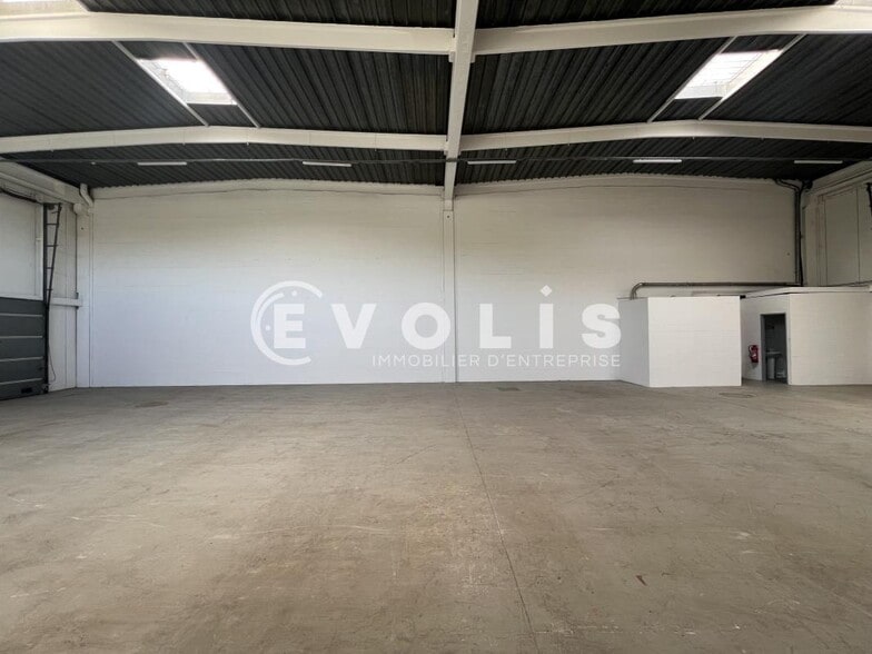 Flex in Valenton for lease - Building Photo - Image 3 of 13