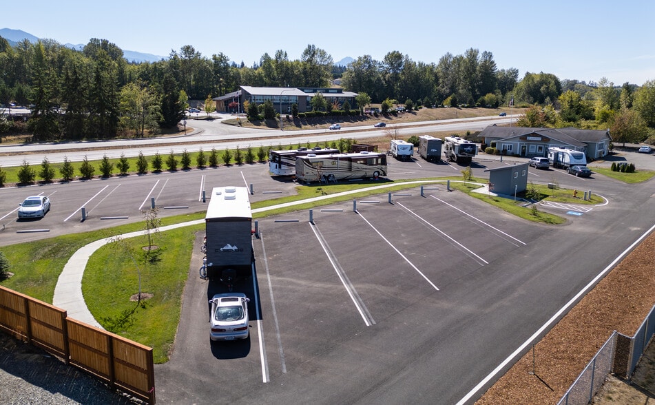 261131 US-101 Hwy, Sequim, WA for sale - Building Photo - Image 2 of 8