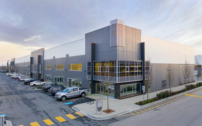 Plus de détails pour 19055 Airport Way, Pitt Meadows, BC - Industriel à louer