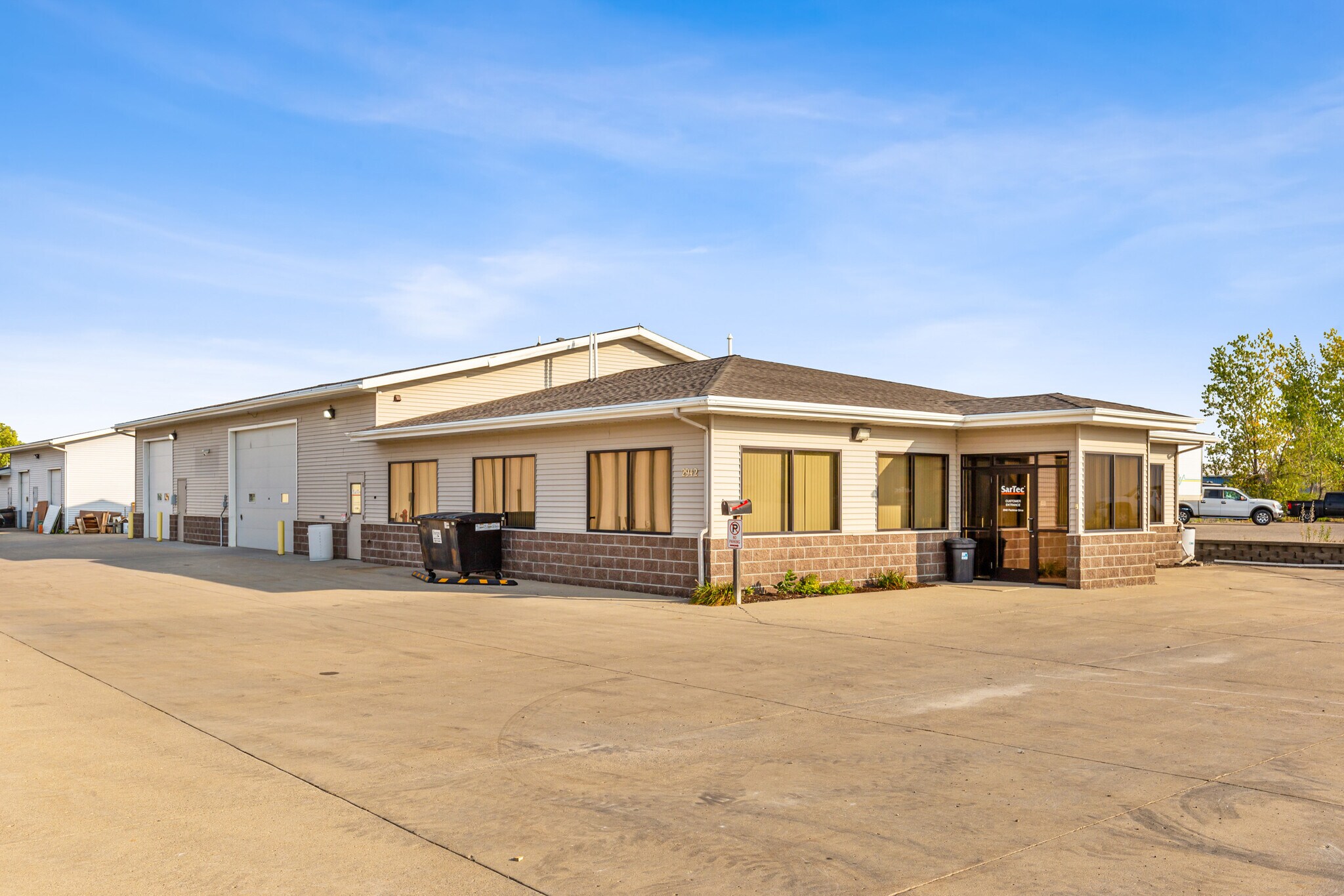 2942 S Fiechtnet Dr, Fargo, ND à vendre Photo du bâtiment- Image 1 de 1