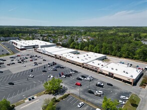 710-744 W Main St, Lexington, SC à louer Photo du bâtiment- Image 1 de 1