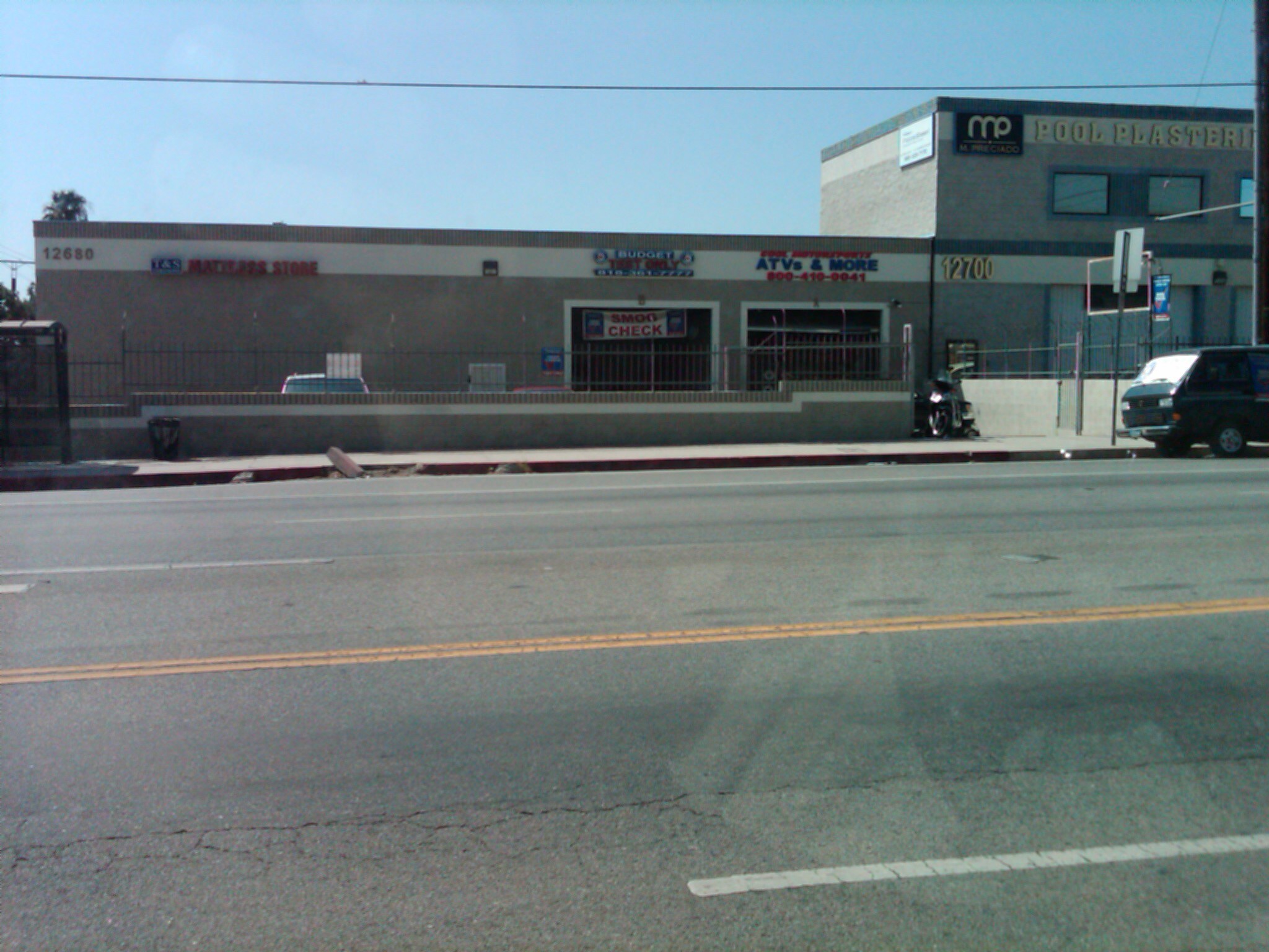 12680 Foothill Blvd, Sylmar, CA à louer Photo principale- Image 1 de 2