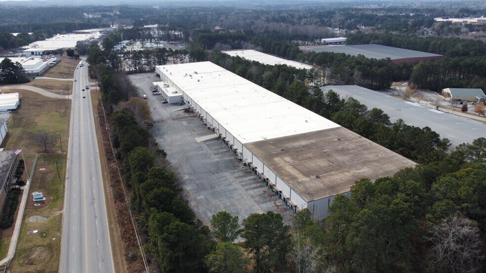 1995 Lithonia Industrial Blvd, Lithonia, GA à louer - Photo du bâtiment - Image 2 de 13