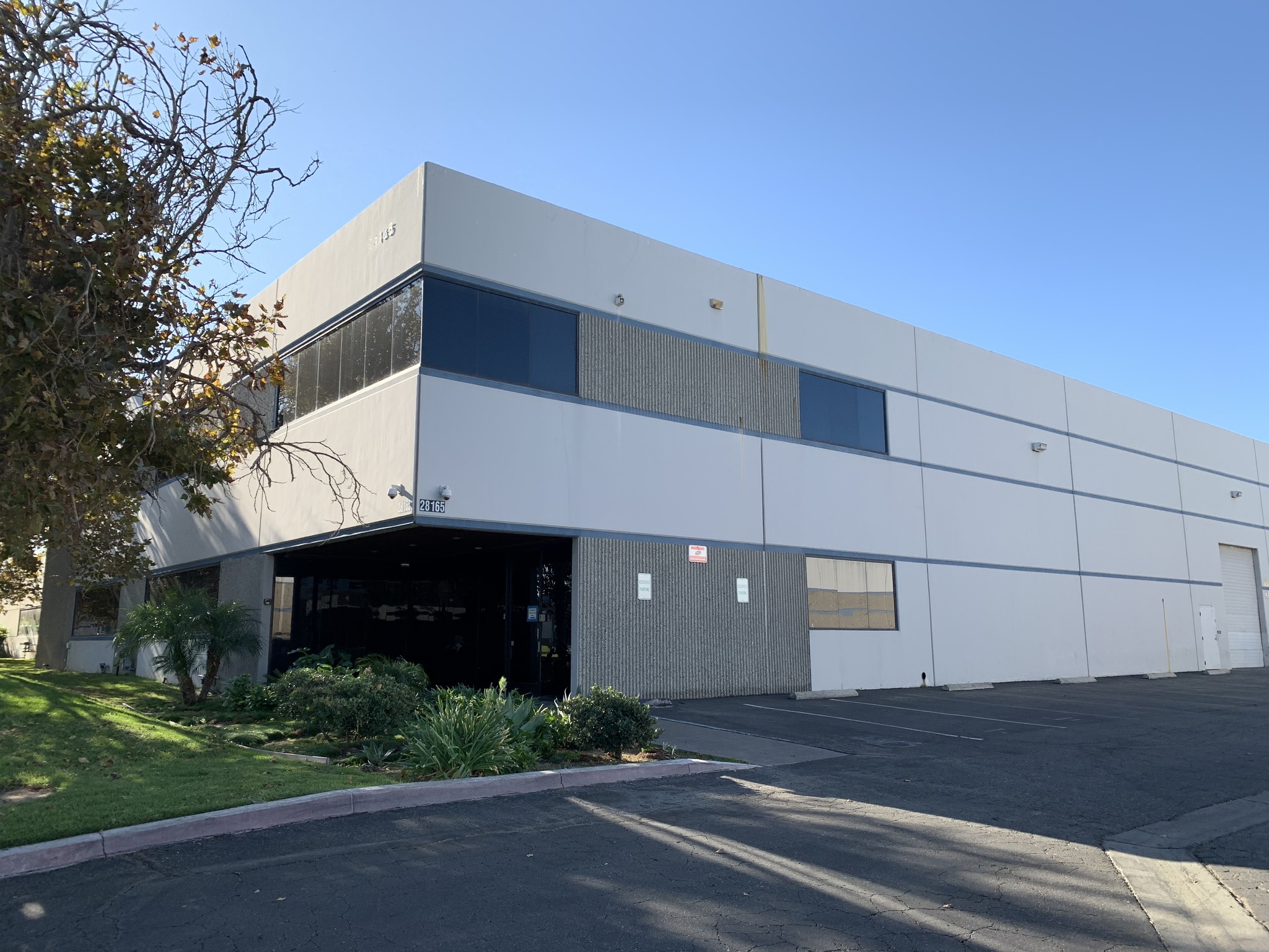 28165 Avenue Crocker, Valencia, CA for lease Building Photo- Image 1 of 6