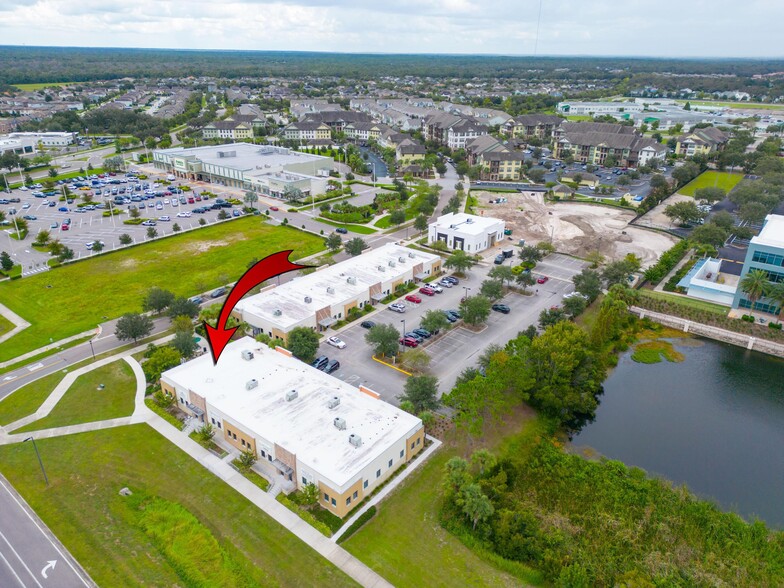 5611 Skytop Dr, Lithia, FL à vendre - Photo principale - Image 1 de 1