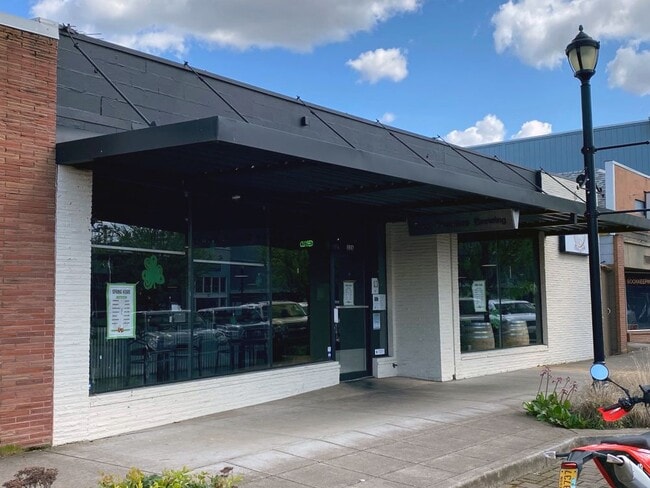 More details for 326 S Broadway St, Estacada, OR - Retail for Sale