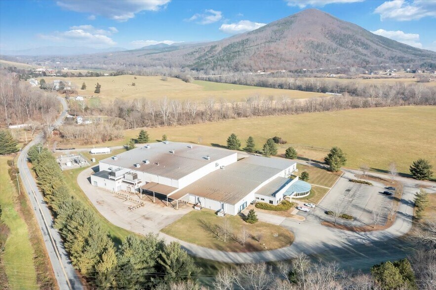 17921 Main St, Buchanan, VA à vendre - Photo du bâtiment - Image 3 de 38