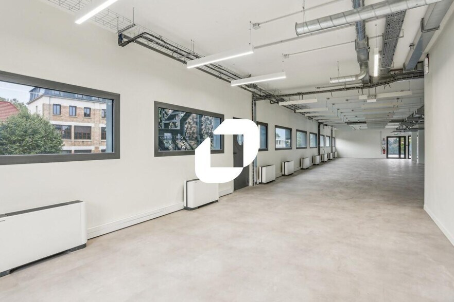 Office in Nogent-sur-Marne for sale - Building Photo - Image 1 of 12