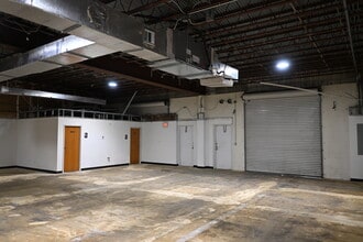 8402 Laurel Fair Cir, Tampa, FL for lease Interior Photo- Image 2 of 6