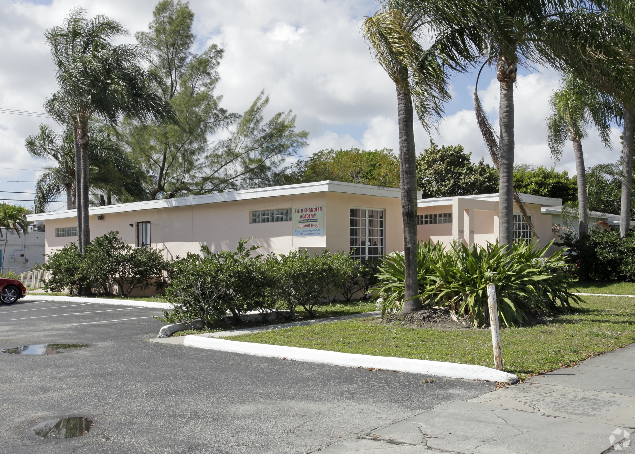980-982 NE 126th St, Miami, FL for lease Primary Photo- Image 1 of 27