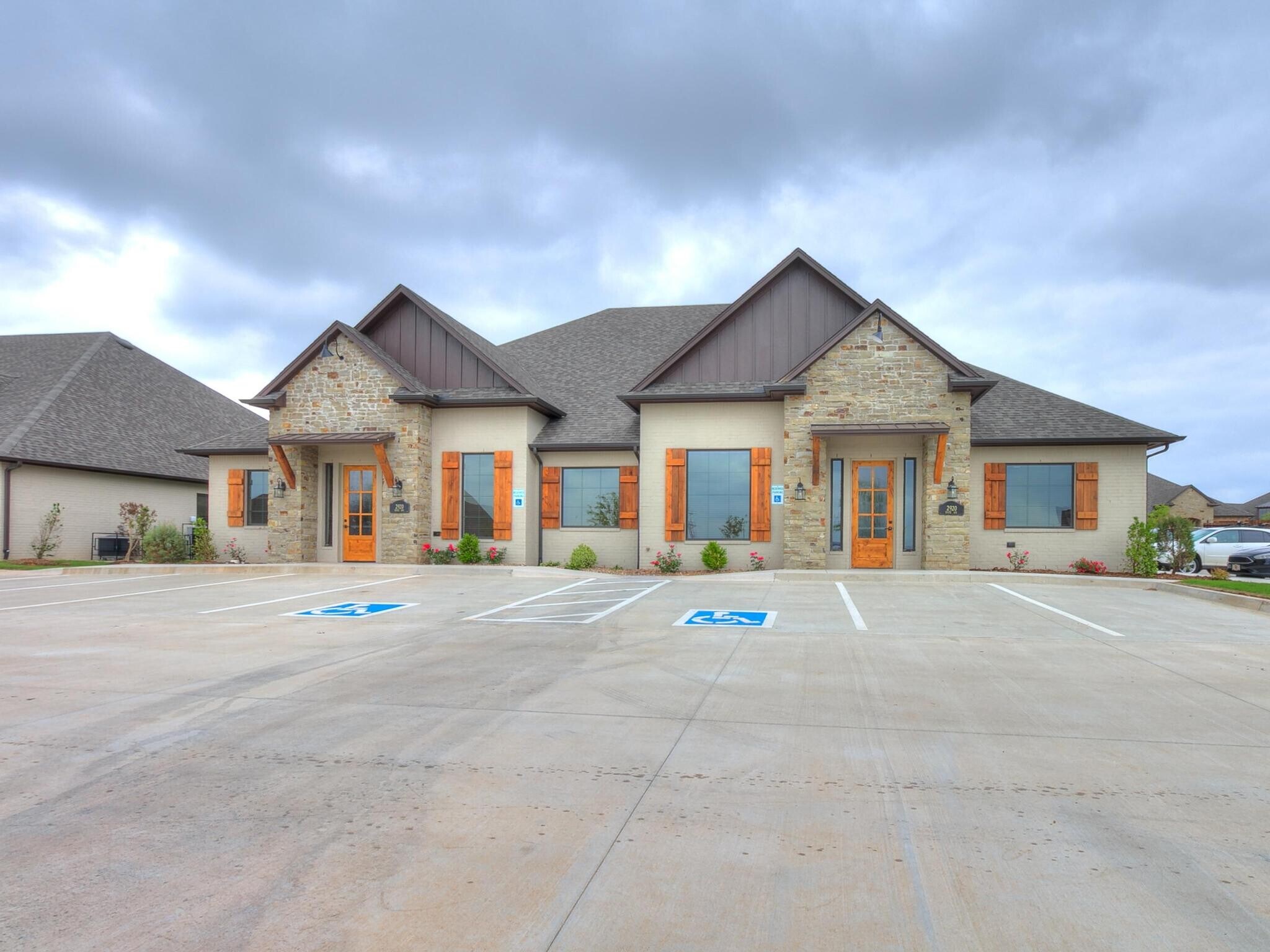 2761 Washington Dr, Norman, OK à vendre Photo principale- Image 1 de 2