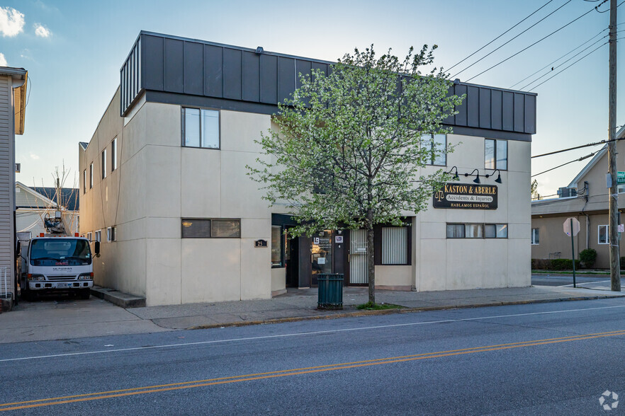 259 Mineola Blvd, Mineola, NY for sale - Building Photo - Image 2 of 5