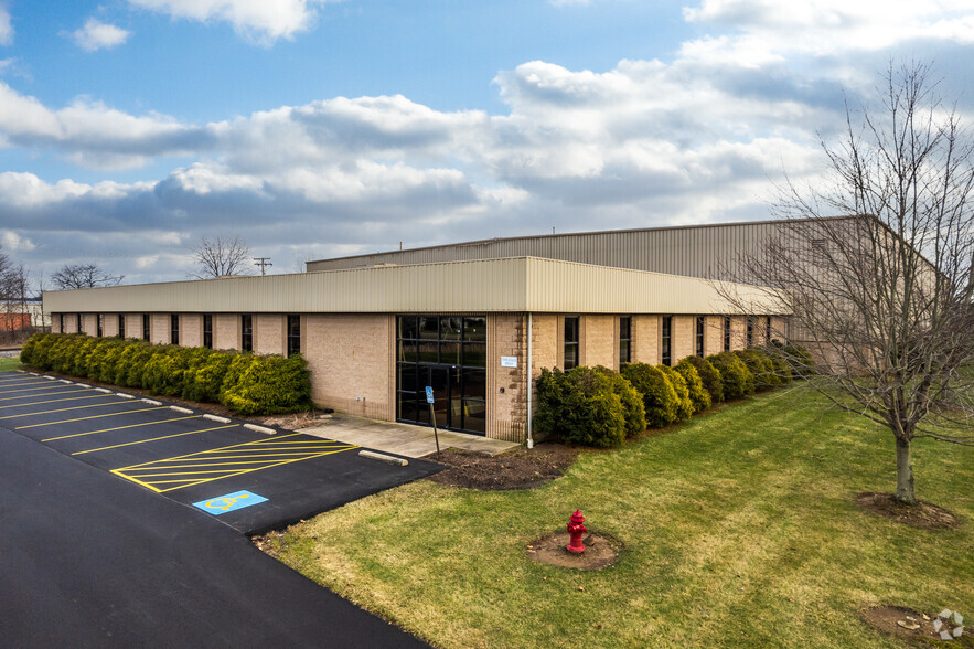 276 W Greenwich Rd, Seville, OH for lease - Building Photo - Image 1 of 9