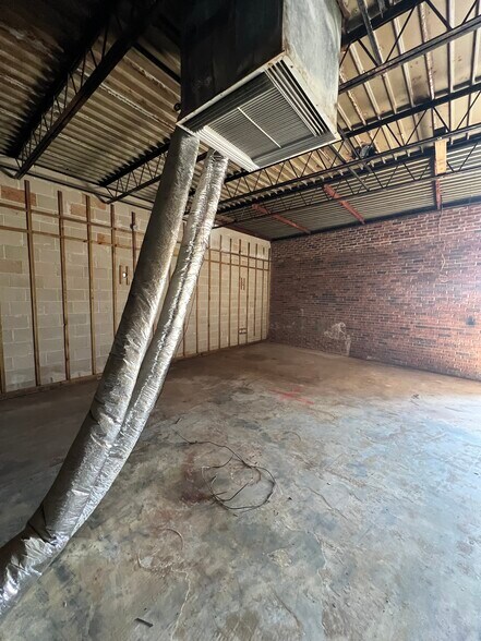 501 Plaza Dr, Enterprise, AL à vendre - Photo du bâtiment - Image 3 de 4