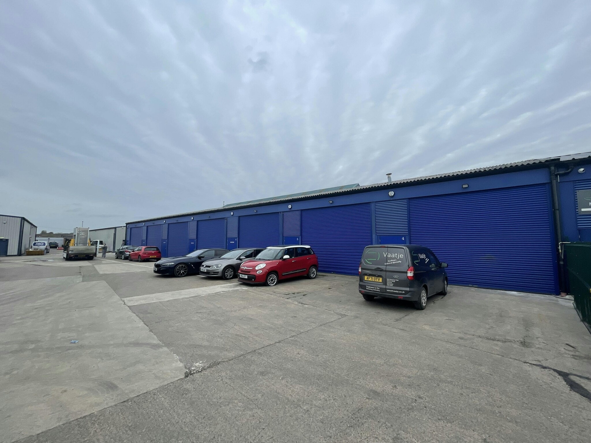 Delta Ct, Doncaster for lease Building Photo- Image 1 of 8