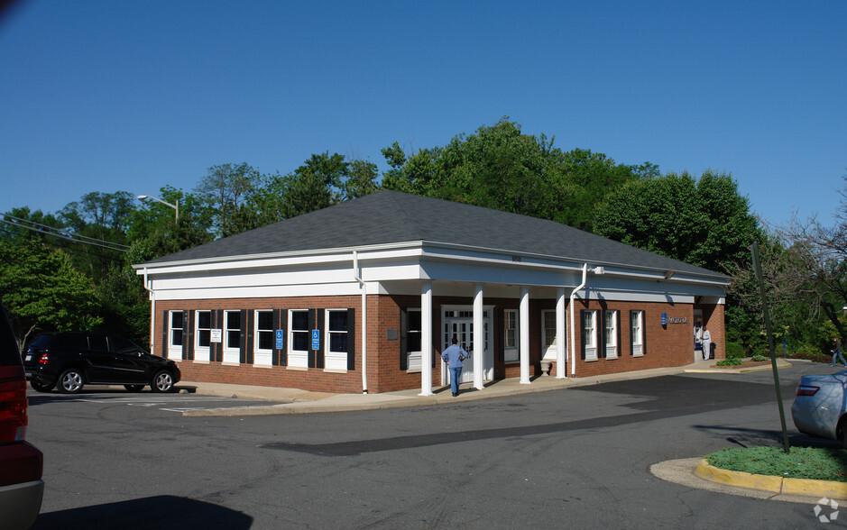 10501 Main St, Fairfax, VA à vendre - Photo principale - Image 1 de 1