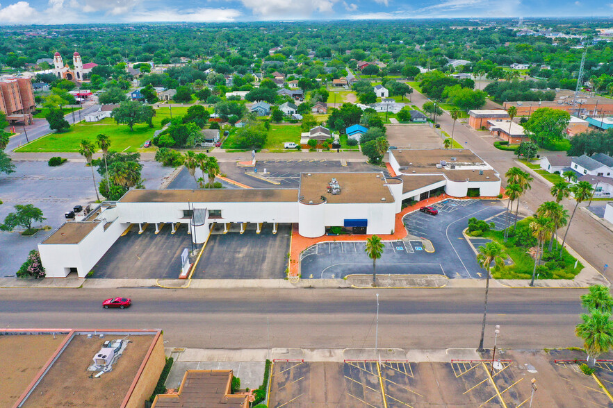 500 S Missouri Ave, Weslaco, TX à vendre - Photo du bâtiment - Image 2 de 3