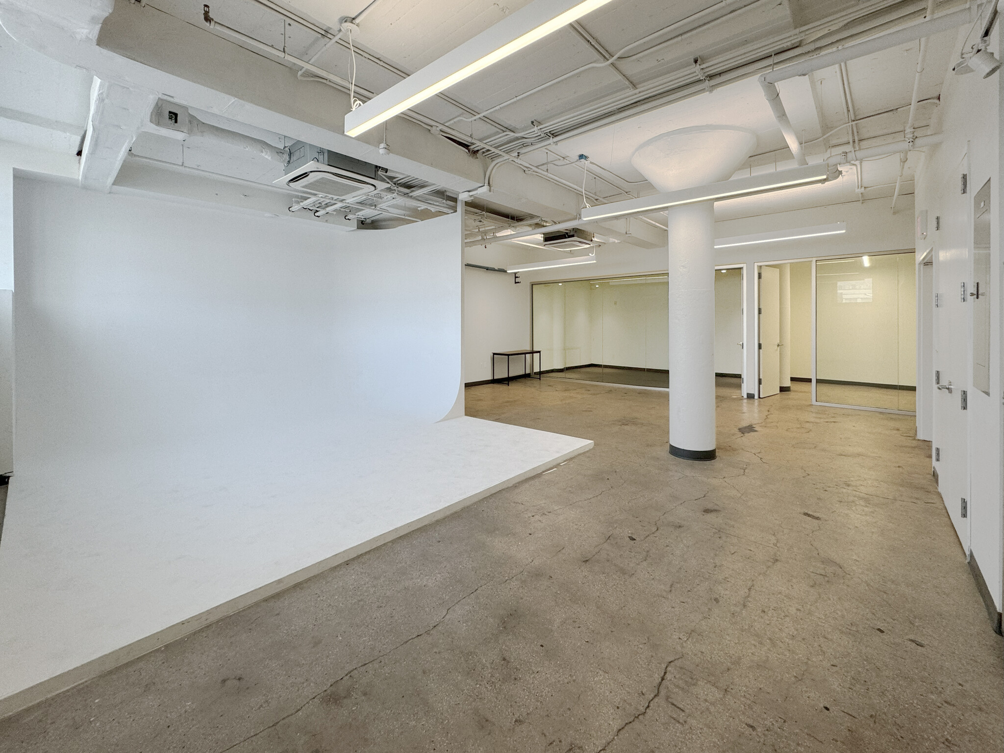 315 Meserole St, Brooklyn, NY for lease Interior Photo- Image 1 of 5