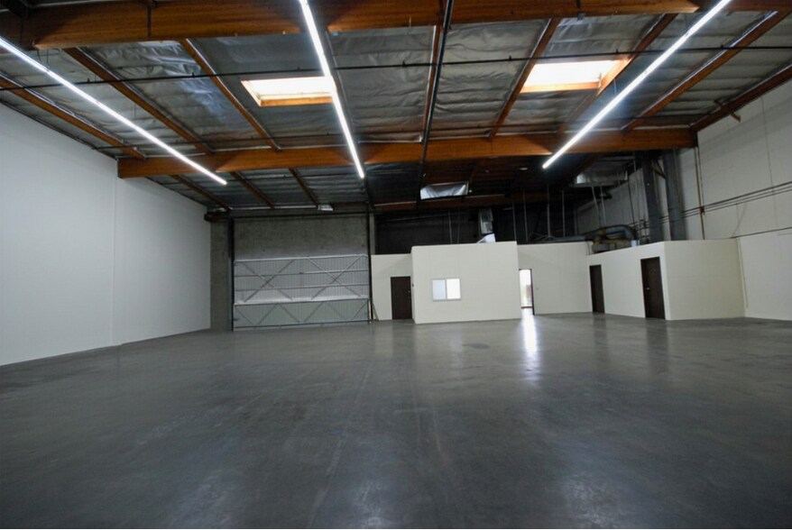 241-317 E Redondo Beach Blvd, Gardena, CA à louer - Photo du bâtiment - Image 3 de 7