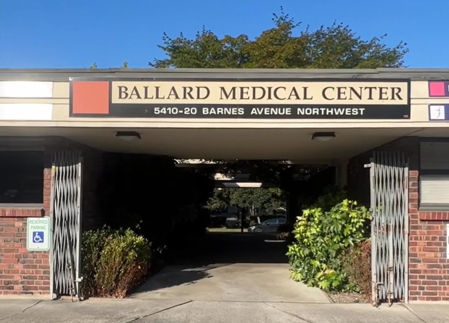 5410-5420 Barnes Ave NW, Seattle, WA à louer Photo du bâtiment- Image 1 de 3