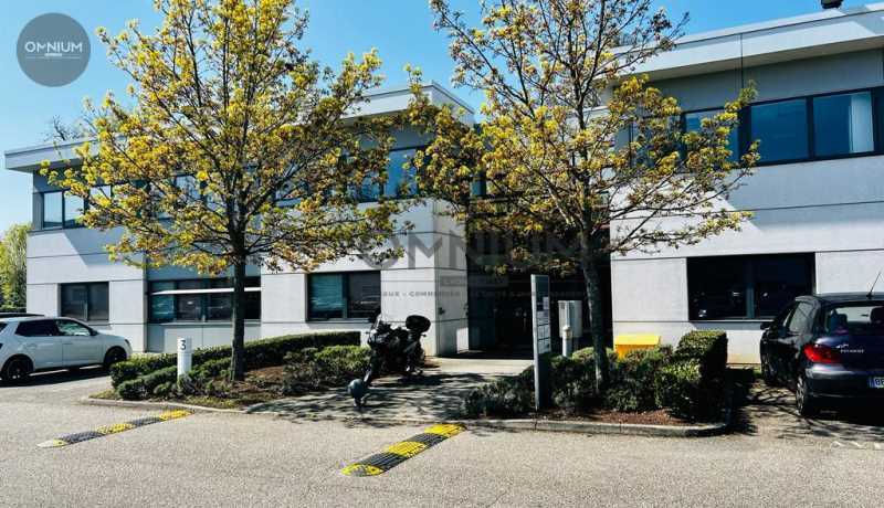 Office in Limonest for sale Building Photo- Image 1 of 5