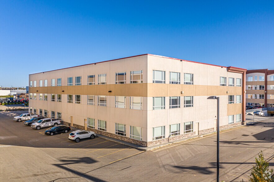 9452 51st Ave, Edmonton, AB à vendre - Photo du bâtiment - Image 1 de 1