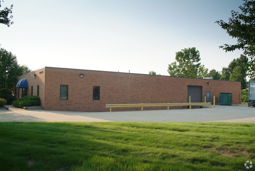 7855 Division Dr, Mentor, OH for sale - Building Photo - Image 3 of 8
