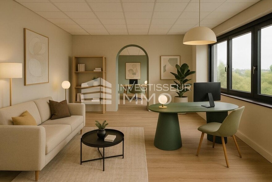Office in Boissy Saint Leger for lease - Interior Photo - Image 1 of 9