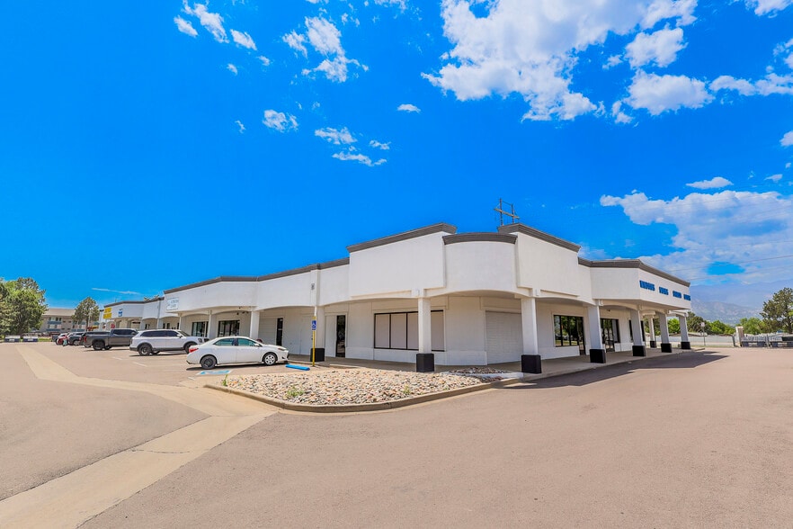 3175 Jet Wing Dr, Colorado Springs, CO for lease - Building Photo - Image 2 of 20