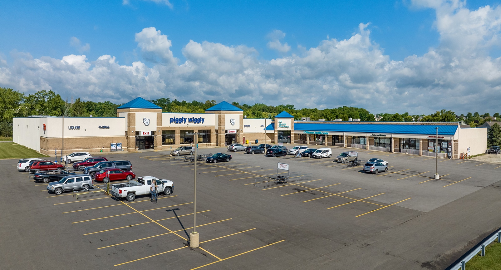 Essential Business Investment portfolio of 4 properties for sale on LoopNet.ca Building Photo- Image 1 of 16