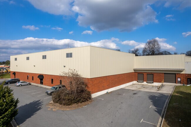More details for 265 Castleberry Industrial Dr, Cumming, GA - Industrial for Lease