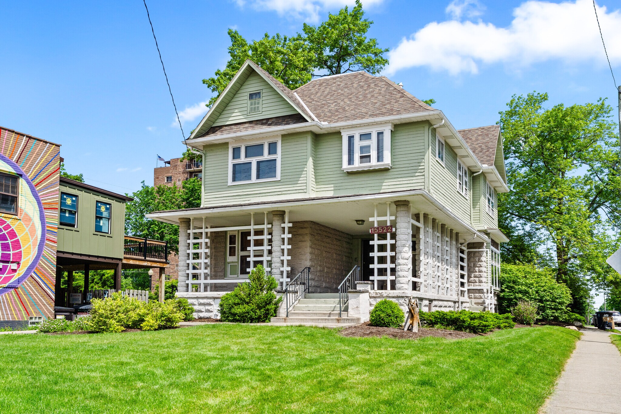15522 Madison Ave, Lakewood, OH à vendre Photo du bâtiment- Image 1 de 44