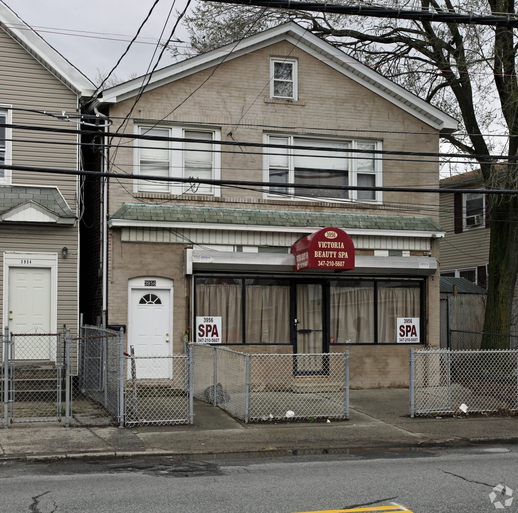 3956 Victory Blvd, Staten Island, NY for lease Primary Photo- Image 1 of 4