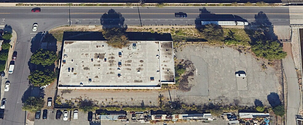 1800 S Shamrock Ave, Monrovia, CA for lease - Building Photo - Image 2 of 3