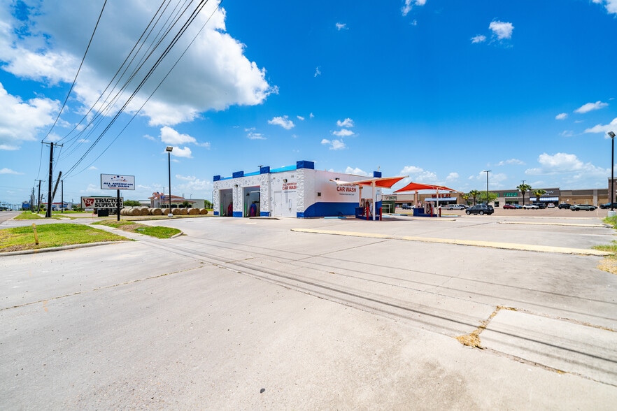 2393 S Brahma Blvd, Kingsville, TX for sale - Building Photo - Image 3 of 22