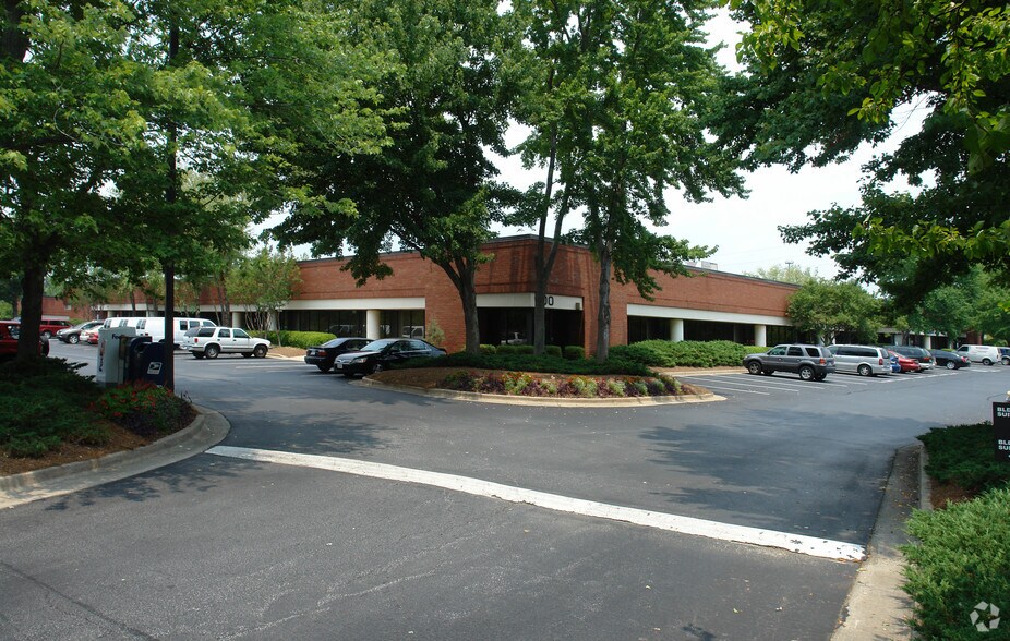 4000 Dekalb Technology Pky, Atlanta, GA à louer - Photo du bâtiment - Image 3 de 14