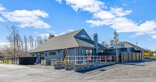 More details for 9095 Sound Ave, Mattituck, NY - Retail for Sale