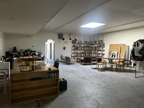 5215 York Blvd, Los Angeles, CA à louer Photo intérieure- Image 2 de 7