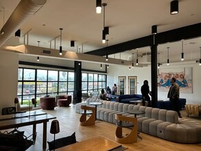 5211 W Adams Blvd, Los Angeles, CA for lease Interior Photo- Image 2 of 5